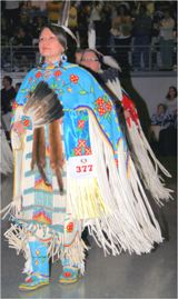 Powwow & Seminole Tribal - Damen, die Traditional tanzen